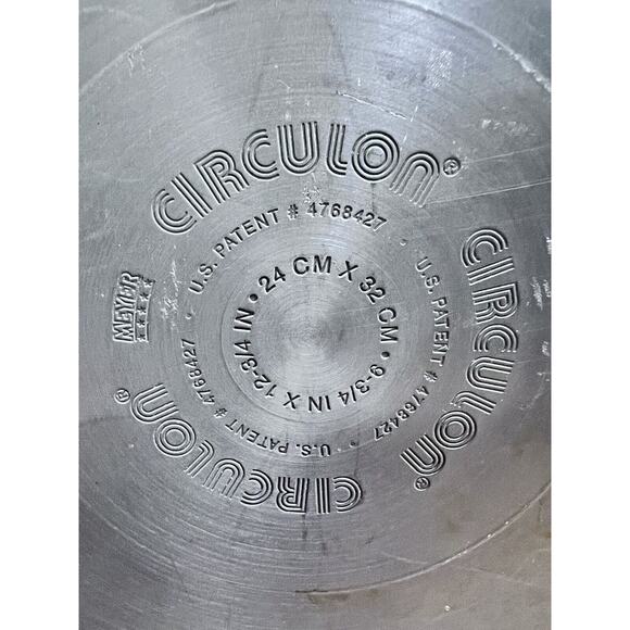 Circulon 2 Handled Dutch Oven 6qt With Lid Non Stick - Picture 3 of 4